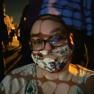 Meet your Posher, Adrianna